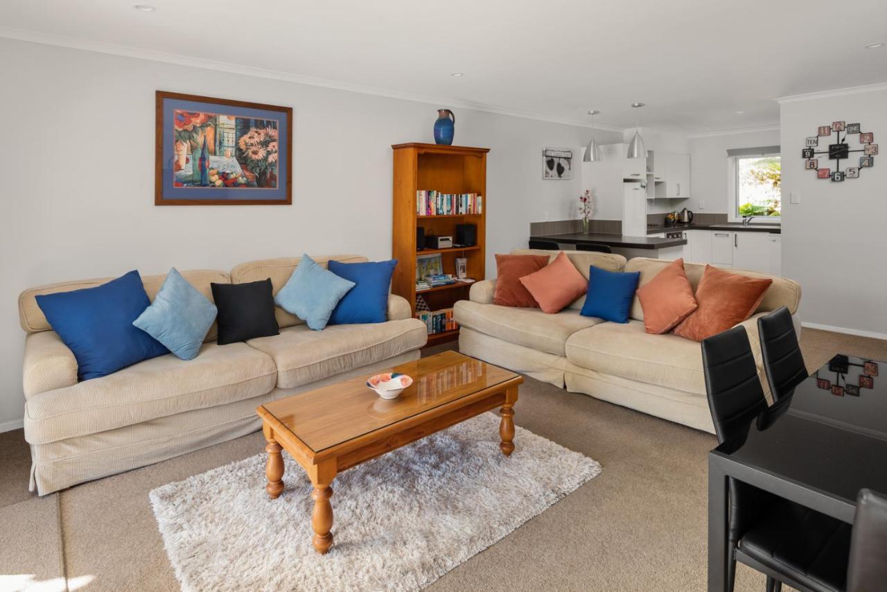 Fabulous Apartment With Private Spa Pool & Gym Picton Exterior foto