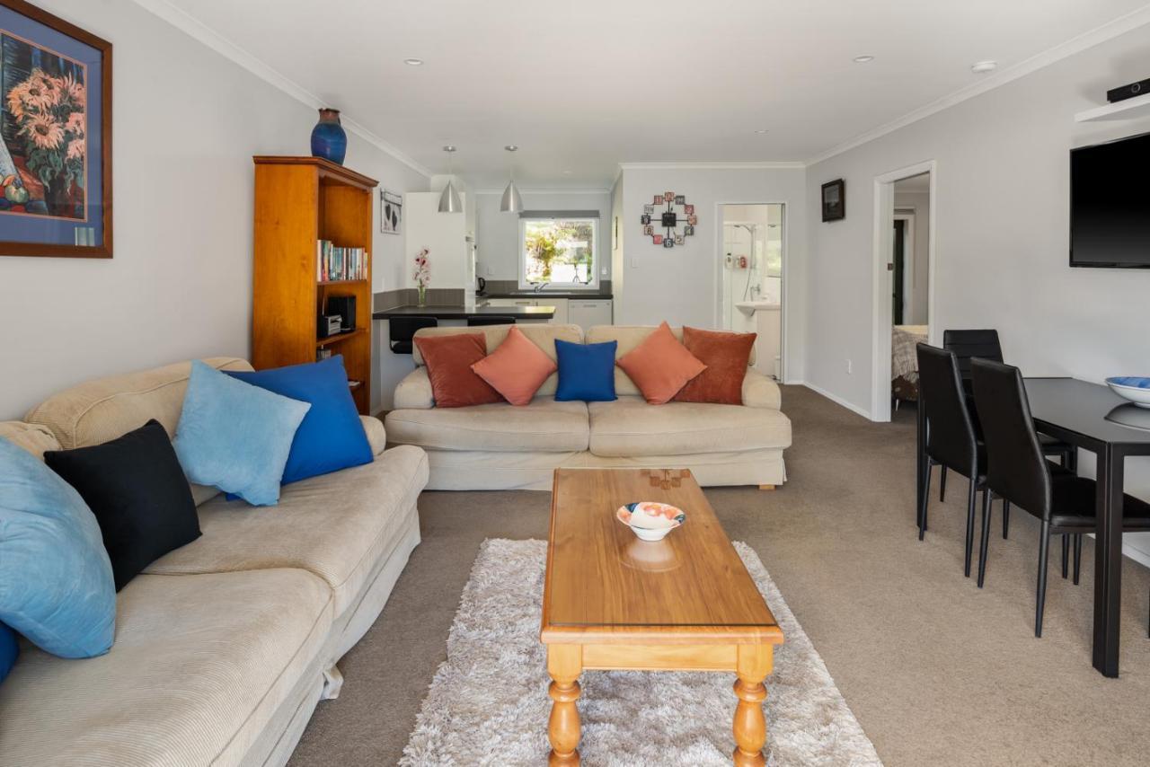 Fabulous Apartment With Private Spa Pool & Gym Picton Exterior foto